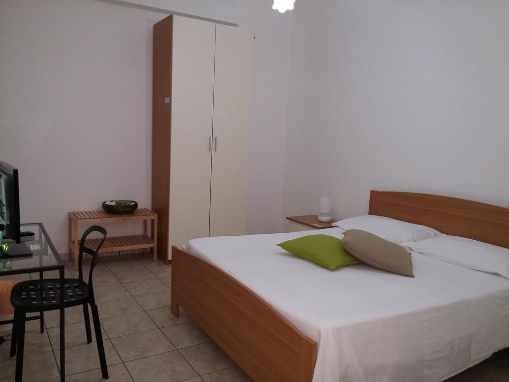 Akron B&B Sant'Alessio Siculo Bagian luar foto